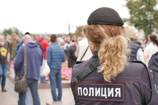 Олег Матвейчев - Политолог назвал действия полиции на акции 27 июля законными - aif.ru - Москва - Россия