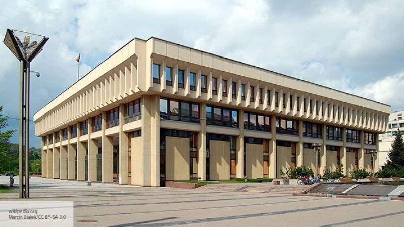 Владимир Путин - Александр Дубинин - Гитанас Науседа - Ремигиюс Шимашюс - Мэр Вильнюса рассказал, почему решил снять памятную доску пособнику нацистов Норейке - politros.com - Россия - Литва - Вильнюс