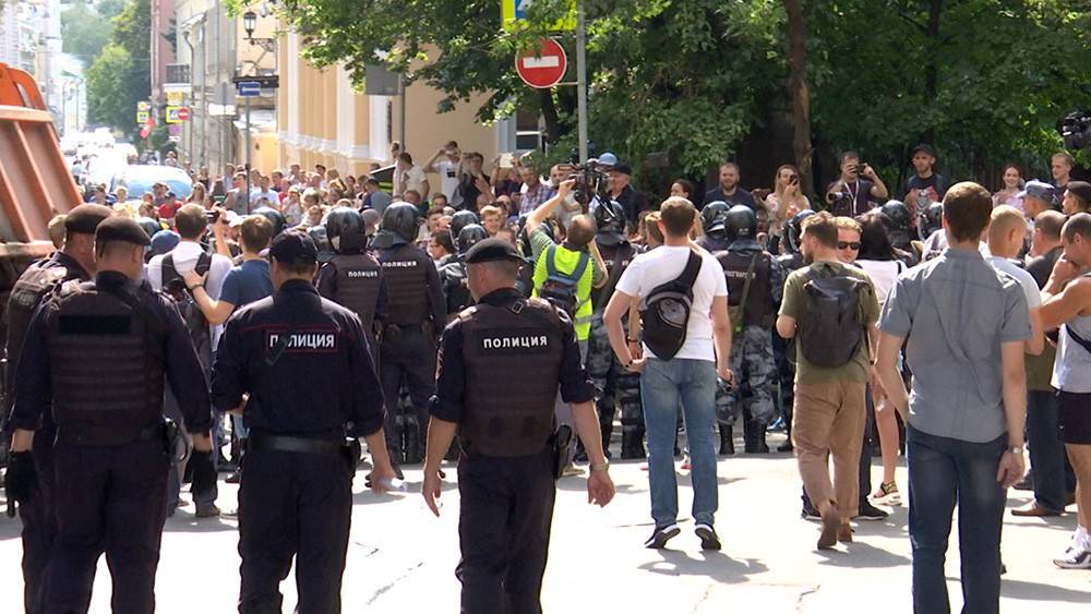 Юлия Иванова - СК завел дела по фактам нападения на полицейских на акции 27 июля - tvc.ru - Москва - Россия