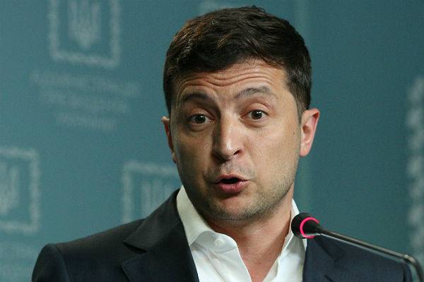 Владимир Зеленский - Алексей Гончарук - Леонид Кучма - На Украине команду Зеленского обвинили в предательстве интересов страны - trud.ru - Украина - Киев