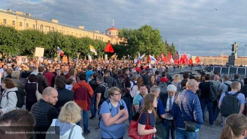 Политтехнолог назвала петербургскую оппозицию "дохлым сомом, который заражает все вокруг" - nation-news.ru - Москва - Санкт-Петербург