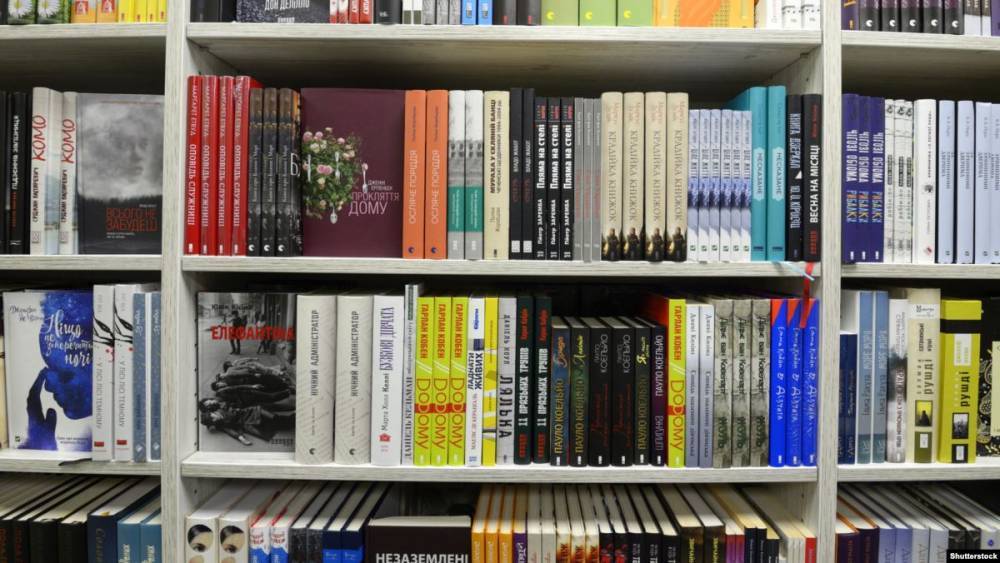 Олег Новиков - В центральном офисе сети книжных магазинов "Буквоед" проходят обыски - svoboda.org - Россия - Санкт-Петербург