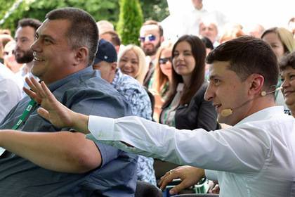 Владимир Зеленский - Дмитрий Разумков - Игорь Смешко - Михаил Соколов - В списках партии Зеленского обнаружили гражданина России - lenta.ru - Россия - Украина