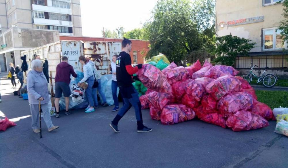 Движение «Раздельный сбор» в Петербурге создаст сеть пунктов приема отходов - gorod-plus.tv - Санкт-Петербург - Экология