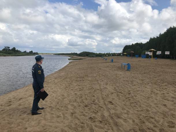 В Сыктывкаре после приемки пляжа пропали спасательные средства и черный шар - bnkomi.ru - респ. Коми - Сыктывкар