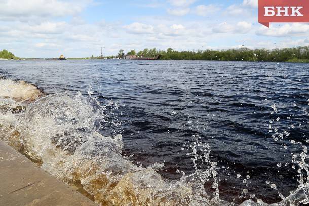 Виктор Бобыря - В Воркуте мужчину унесло течением к плотине ТЭЦ - bnkomi.ru - Россия