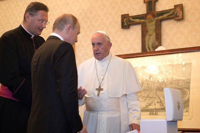 Владимир Путин - Джузеппе Конт - Франциск - Петр СВЯТОЙ (Святой) - Серджо Маттареллой - Папа Римский Франциск попросил Путина молиться за него - aif.ru - Россия - Италия - Ватикан