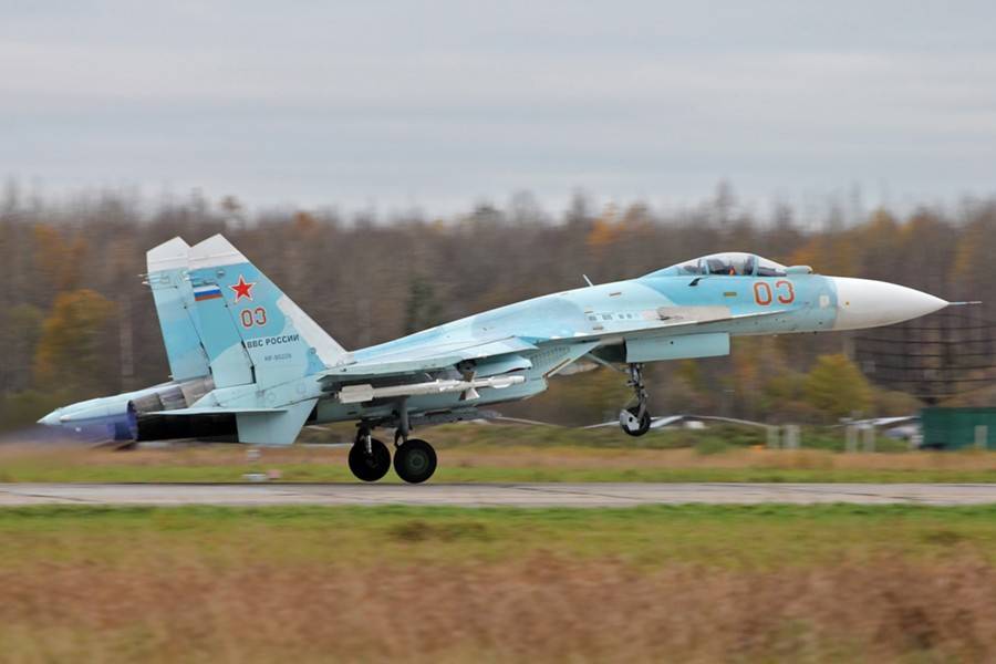 Су-27 перехватил разведчик США у берегов Крыма - m24.ru - Россия - США