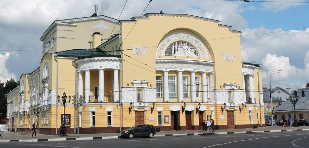 Директор Ярославского театра имени Волкова уволен из-за конфликта с худруком - theins.ru - Ярославль