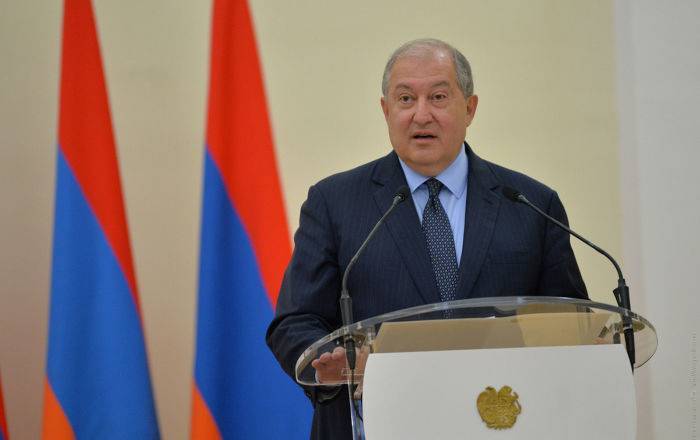 Армен Саркисян - "Это главная гарантия прав граждан": Саркисян поздравил народ с Днем Конституции Армении - ru.armeniasputnik.am - Армения