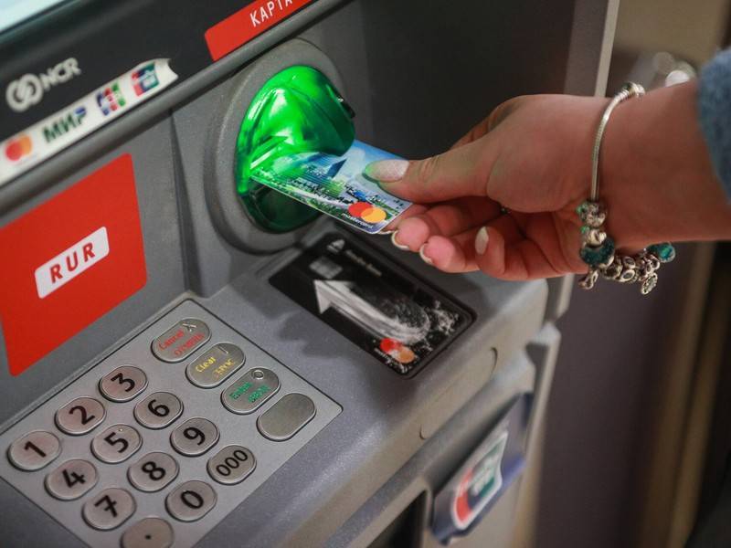 Артем Сычев - Ошибка с банкоматами, которую использовали мошенники, устранена - news.ru - Россия