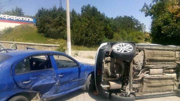 Не уступил: на въезде в Симферополь перевернулась иномарка - crimea.ria.ru - Крым - Симферополь