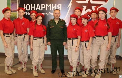 Адольф Гитлер - Западные СМИ сравнили российскую «Юнармию» с нацистскими отрядами «Гитлерюгенд» - lentanovosti.ru - Россия - США - Германия