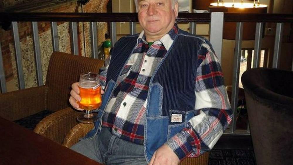 Тереза Мэй - Юлий Скрипаль - Сергей Скрипаль - "Юля и Сергей Скрипаль в этой лаборатории": Племянница перебежчика обратилась к Мэй после истории с доказательствами в мусорке - tsargrad.tv - Москва - Россия - Англия - Лондон