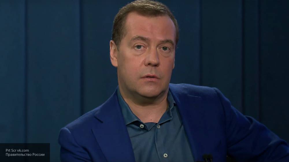 Дмитрий Медведев - Медведев подписал указ о проведении всероссийской диспансеризации - newinform.com - Россия
