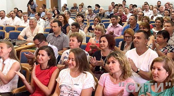 Портовики Измаила отметили свой профессиональный праздник открытием доски почета и массовым вручением наград - izmacity.com - Украина - Одесса - Измаил