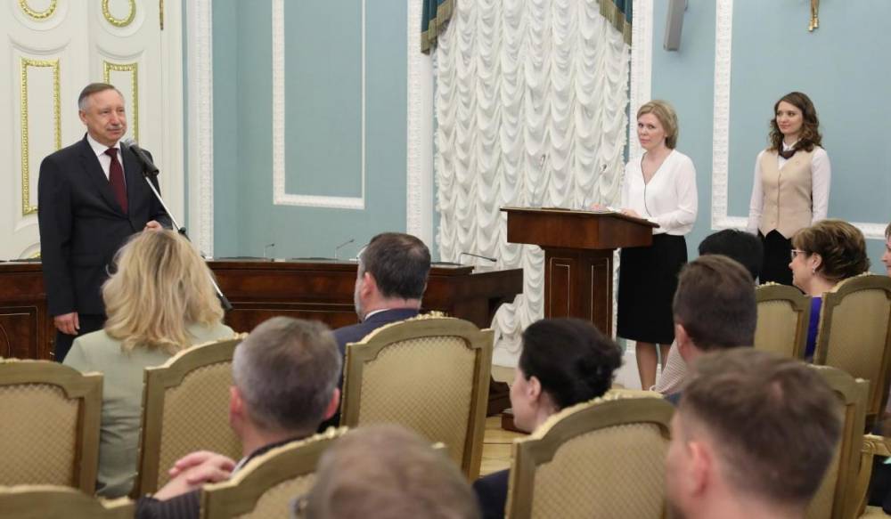 Александр Беглов - МФЦ Петербурга третий год подряд становятся лучшими в России - gorod-plus.tv - Россия - Петербурга