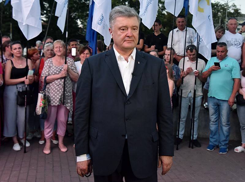 Владимир Зеленский - Петр Порошенко - Андрей Портнов - На Порошенко собрали убойный компромат - tvc.ru - Украина