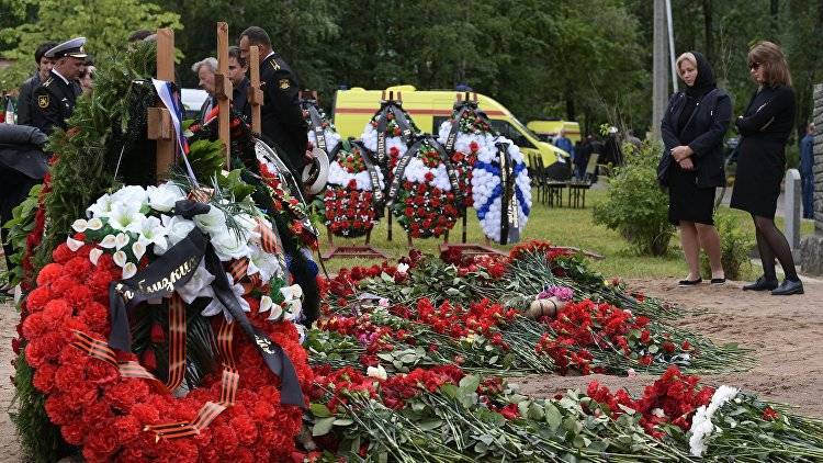 Владимир Путин - В Петербурге простились с погибшими в Баренцовом море подводниками - crimea.ria.ru - Россия - Крым - Санкт-Петербург - Курск