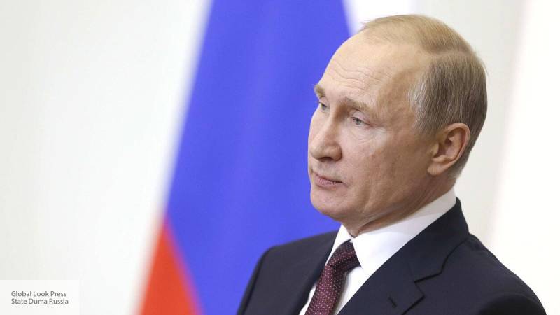 Владимир Путин - Сильвио Берлускони - Ольга Перепелицына - Путин и Берлускони крепко обнялись в аэропорту Рима - politros.com - Москва - Россия - Италия - Рим