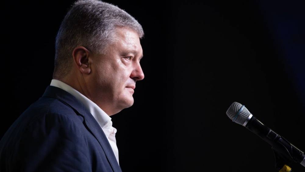 Владимир Зеленский - Петр Порошенко - Анатолий Шарий - "Выпил - на сцену не ходи": Порошенко не сдержался и обматерил со сцены Шария - tsargrad.tv - Украина