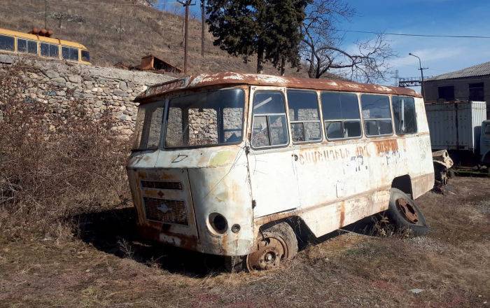 В Ереване рейсовый автобус скатился в овраг - ru.armeniasputnik.am - Ереван - Ереван
