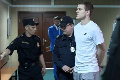 Павел Мамаев - Александр Кокорин - Татьяна Потяева - Кокорин отправился на реабилитацию - newtvnews.ru - Москва - Санкт-Петербург - Краснодар - Рим