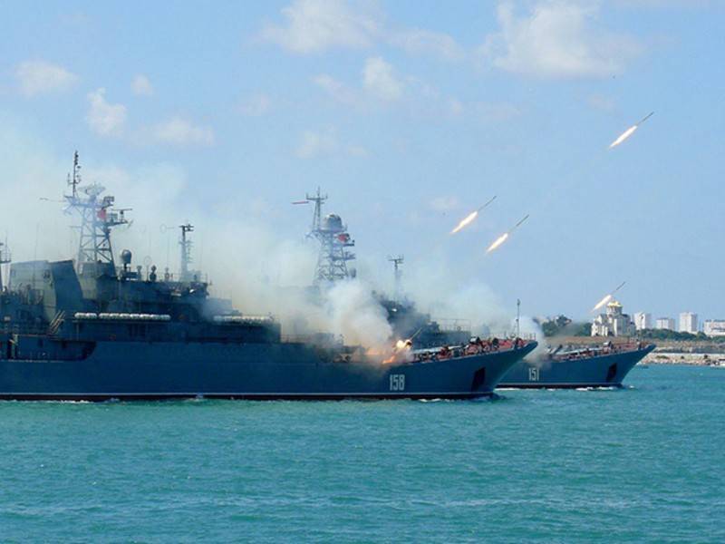 Российские военные начали манёвры под боком у НАТО - news.ru - Англия - Канада