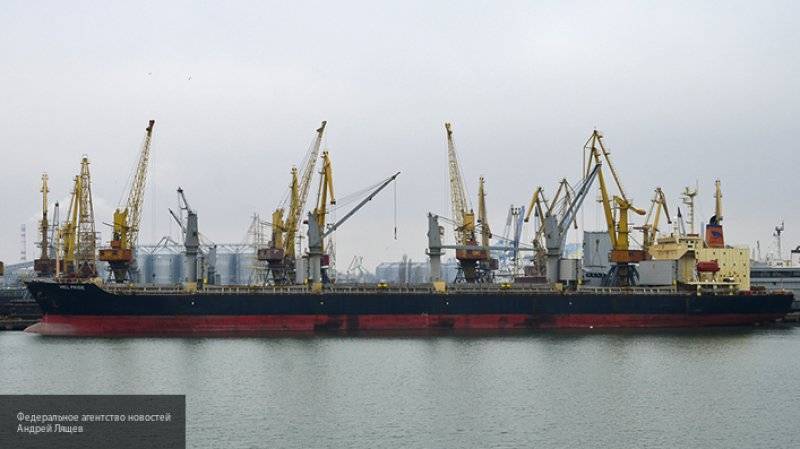 Петр Ветров - Первую партию американской нефти начали разгружать в Одесском порту - nation-news.ru - Россия - США - Украина - Киев - Гонконг - Одесса - Гаага - Кременчуг