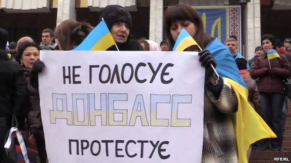 «ДНР» — надолго. Беженцы из Донбасса — о будущем серой зоны, созданной Путиным - argumentua.com - Россия - Украина - Киев - Крым - Грузия - ДНР - Горловка - Донецк - Севастополь - ЛНР - Курская обл. - Апсны - Мариуполь - Краматорск