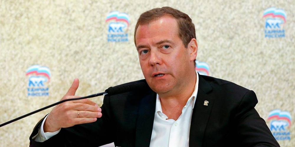 Дмитрий Медведев - Медведев пообещал, что "Единая Россия" поддержит честные журналистские расследования - ruposters.ru - Россия