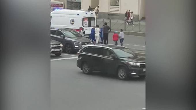 На пересечении Бабушкина и Ивановской автомобилист сбил подростка - piter.tv - Санкт-Петербург