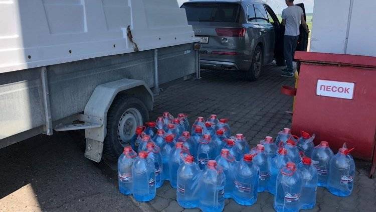 Виталий Мутко - Жителям Тулуна за сутки раздали 520 тонн воды - polit.info - Россия - Тулун