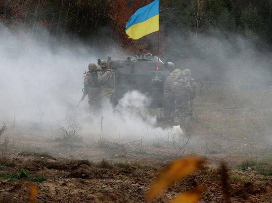 Иван Филипоненко - Украинский военнослужащий расстрелял националистов из “Азова” в Донбассе - vestirossii.com - Украина - ДНР - ЛНР - район Новолуганский