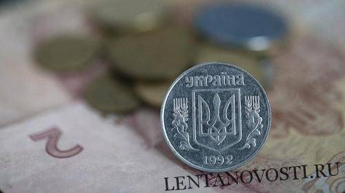 Владимир Зеленский - Петр Порошенко - Обнищавшие украинцы вынуждены перебиваться с хлеба на воду - lentanovosti.ru - Россия - Украина