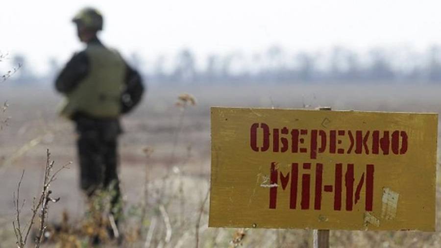 Александр Сырский - Иван Филипоненко - Украинские каратели заминировали автодорогу в районе участка разведения у Золотого | Новороссия - novorosinform.org - Украина - ЛНР - станица Луганской