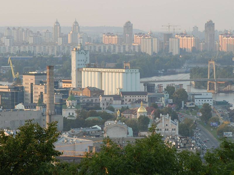 Украинцы начали экономить на отпусках и одежде - news.ru - Украина - Экономия