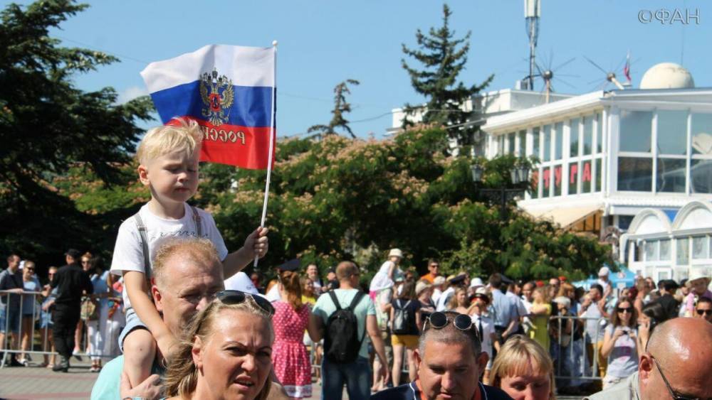 Владимир Путин - Юрий Гемпель - В Крыму назвали глупым документом резолюцию ОБСЕ о «деоккупации» полуострова - riafan.ru - Москва - Россия - Украина - Крым - Севастополь