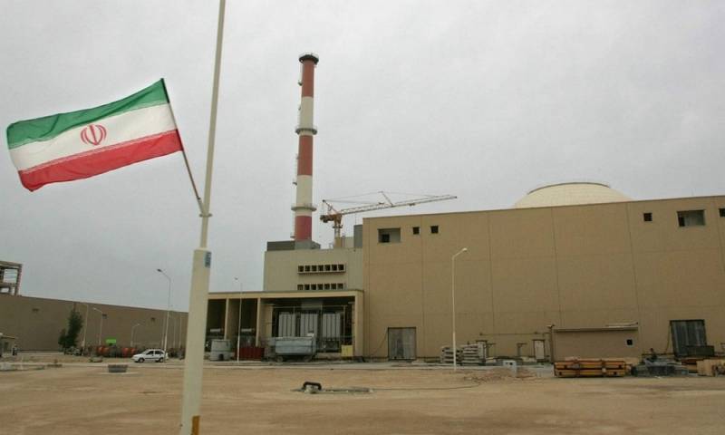 Бехруз Камальванди - Аббас Арагчи - Иран начинает высокое обогащение урана - topcor.ru - США - Иран - Тегеран