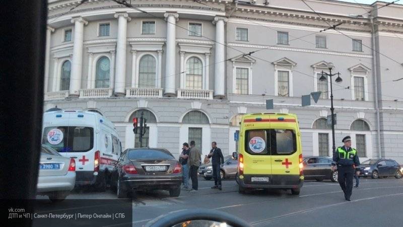 Мария Федорова - Иномарка протаранила карету скорой помощи в Петербурге - nation-news.ru - Санкт-Петербург