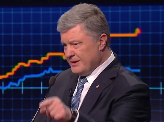 Владимир Зеленский - Петр Порошенко - Андрей Портнов - Порошенко уличили в обналичивании десятков миллионов долларов после инаугурации Зеленского - vestirossii.com - Украина