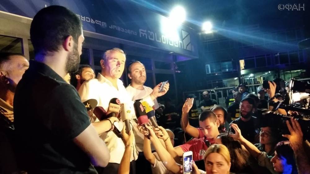 Владимир Путин - Георгий Габуния - В Тбилиси заявили, что «Габуния не грузин, и даже не мужчина» - riafan.ru - Россия - Грузия - Тбилиси