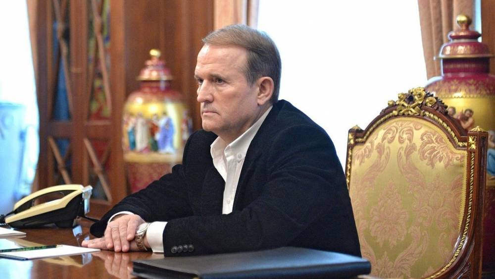Владимир Путин - Дмитрий Медведев - Виктор Медведчук - Медведчук рассказал, как его дочь стала крестницей Путина - riafan.ru - Россия - Украина - Киев - ДНР - ЛНР