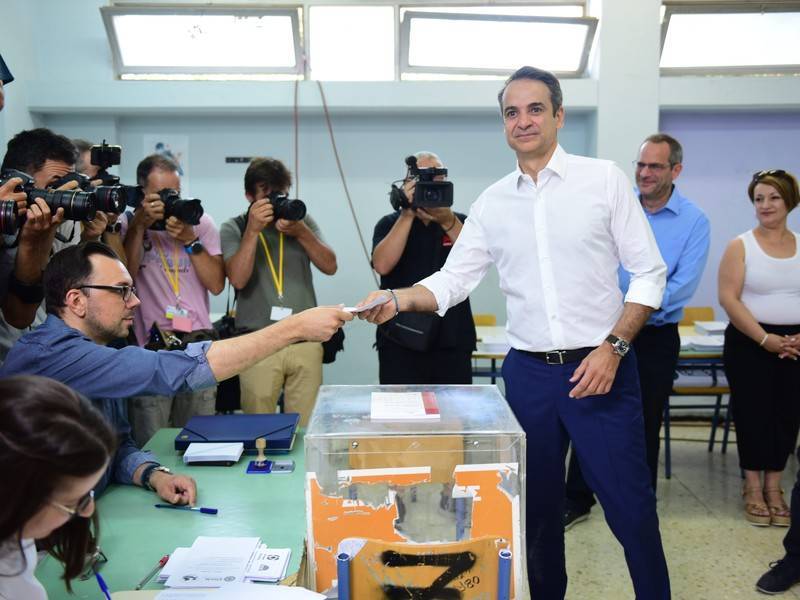 Опросы показали предварительные итоги выборов в Греции - news.ru - Греция - Парламент