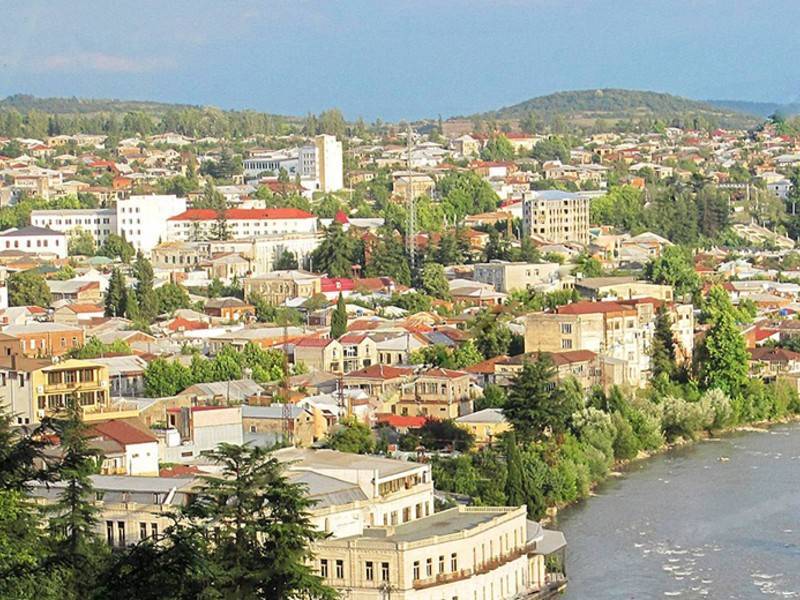 Евгений Дитрих - Россияне отменили свыше 130 броней в отелях Кутаиси - news.ru - Россия - Грузия - Отели