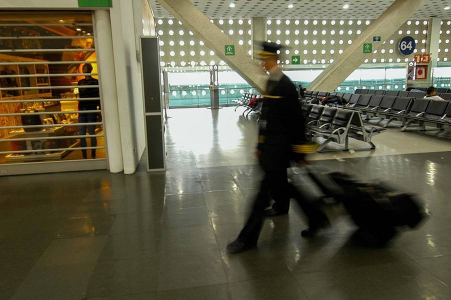 14 россиян не пустили в Мексику - m24.ru - Россия - Узбекистан - Франция - Мексика - Мехико