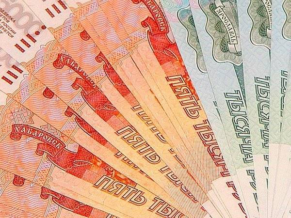 Во втором квартале россияне нарастили траты на развлечения и одежду - polit.ru - Россия