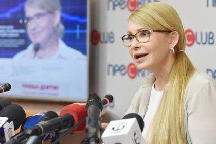 Владимир Зеленский - Владимир Познер - Юлия Тимошенко - Петра Порошенко - Дмитрий Киселев - Порошенко обвинили в «бережном взращивании» информационного оружия России - lenta.ru - Россия - США - Украина
