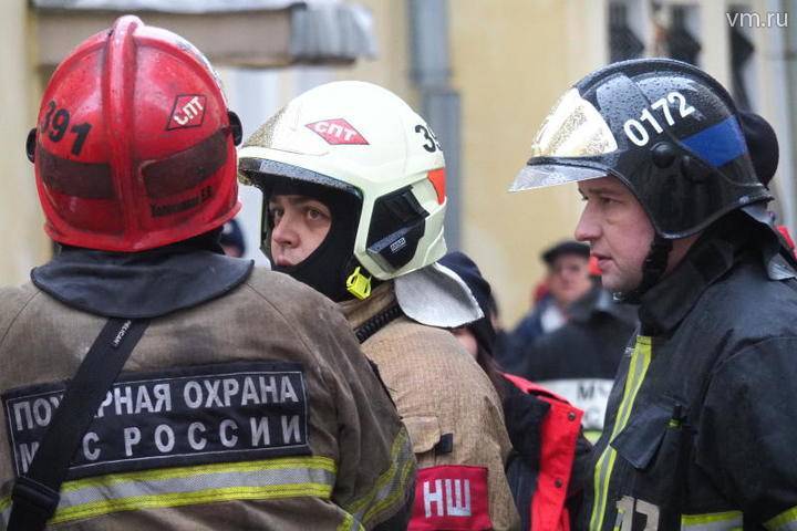 Москвичка осталась жива после прыжка из окна во время пожара - vm.ru - Москва - район Кунцево - Москва