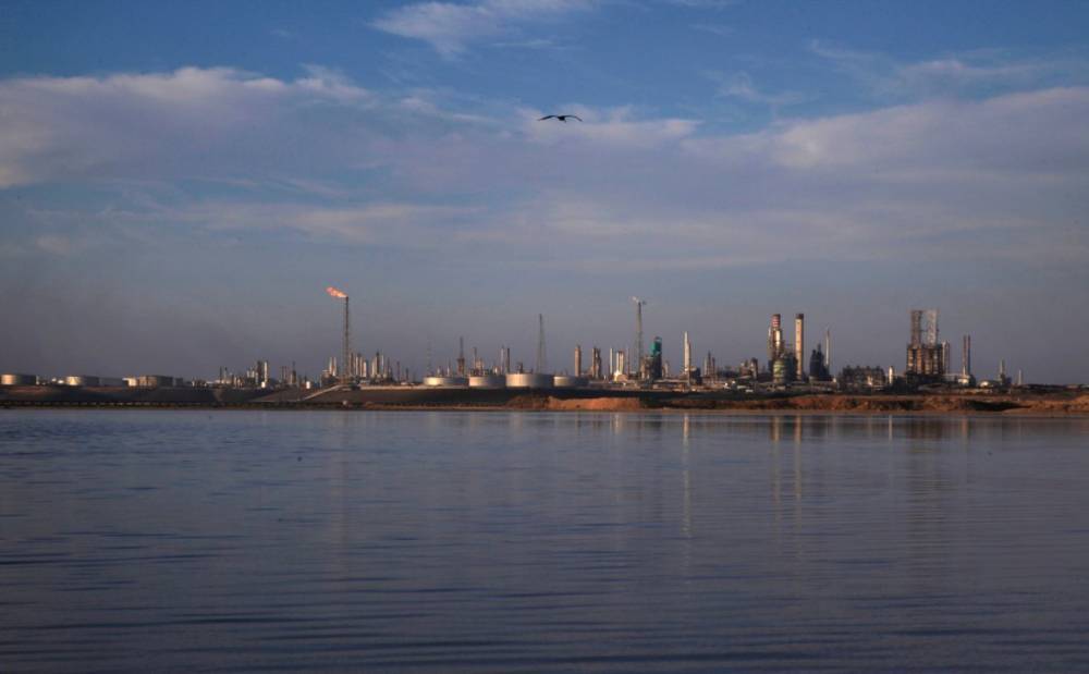 В Венесуэле прекратили роботу крупнейшие нефтеперерабатывающие заводы - ghall.com.ua - США - Венесуэла
